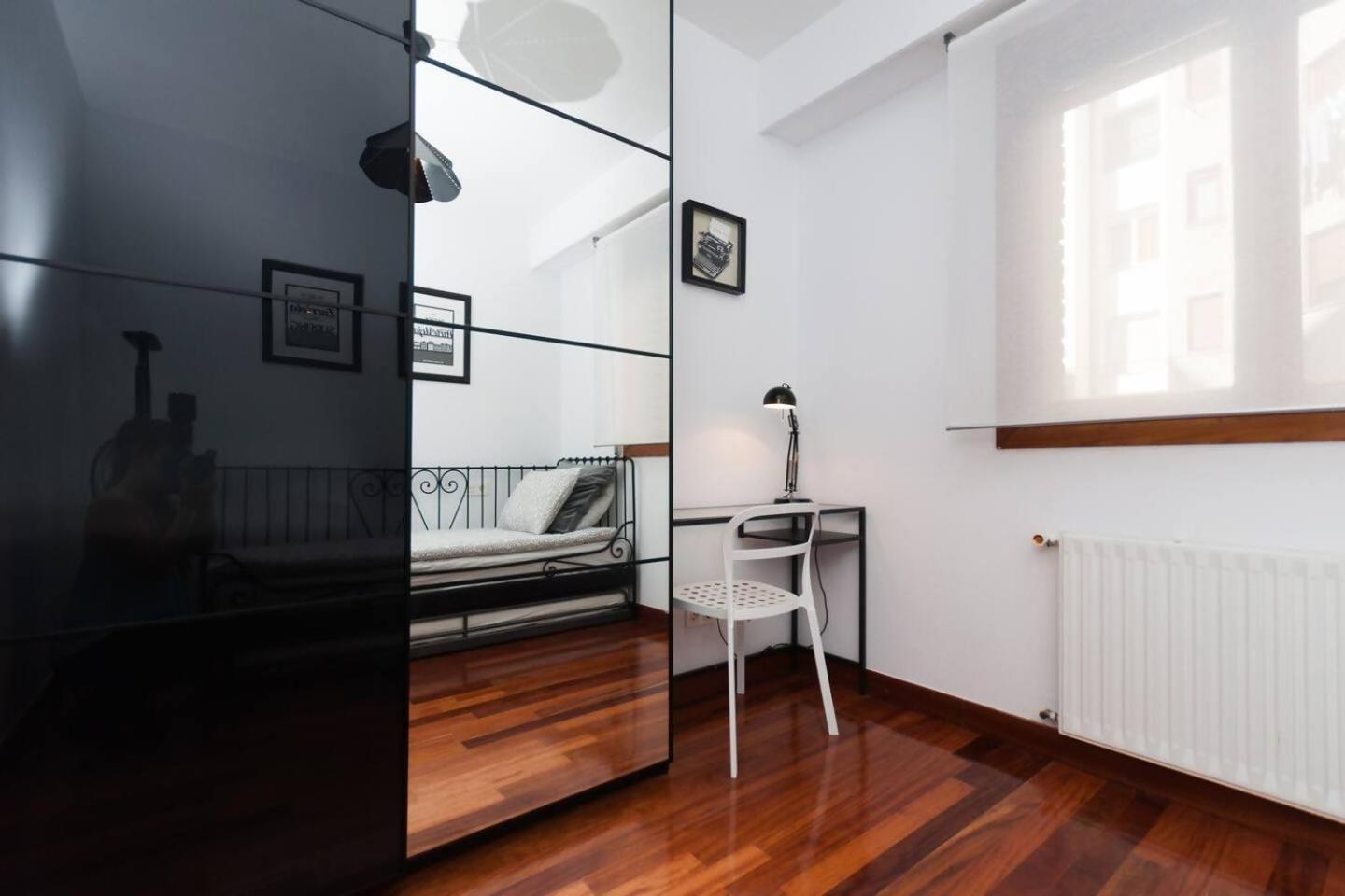 Apartamento Con Parking Privado Cerca De Zurriola San Sebastian Exterior photo