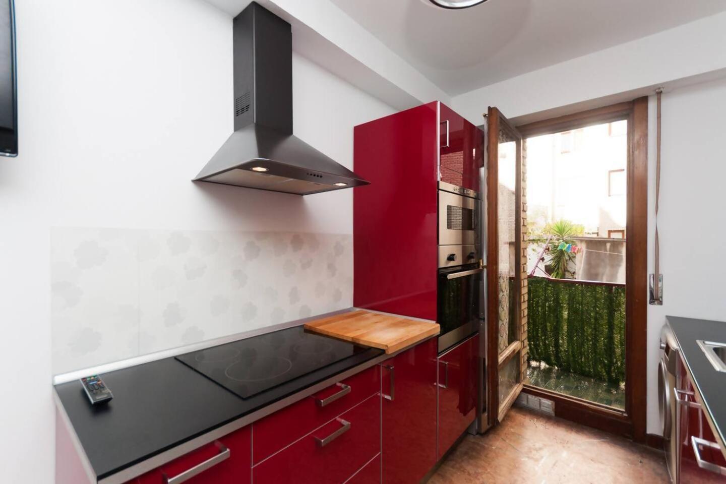 Apartamento Con Parking Privado Cerca De Zurriola San Sebastian Exterior photo